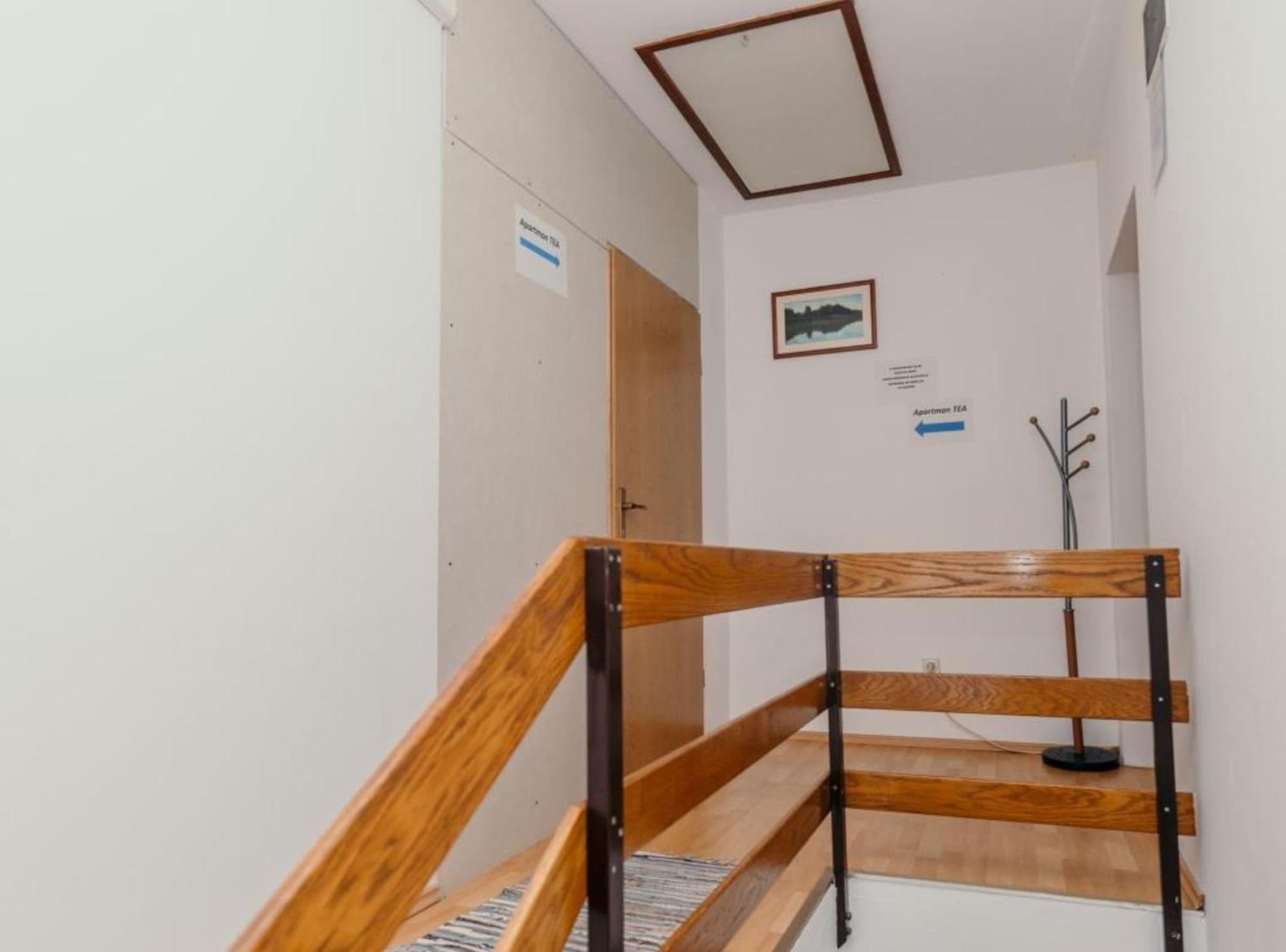 Apartmani Tea I Toni Gradiste Exterior photo