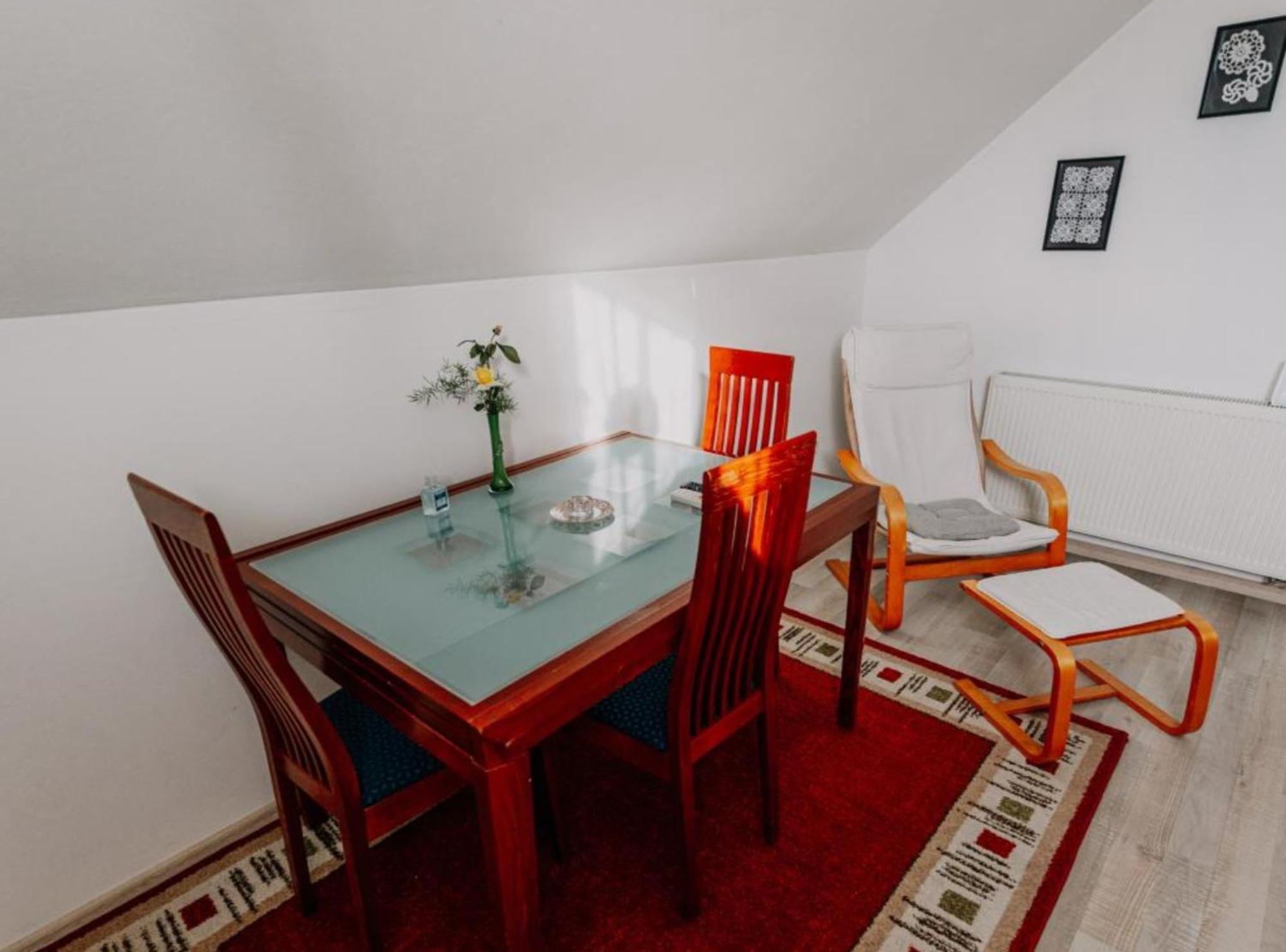 Apartmani Tea I Toni Gradiste Exterior photo